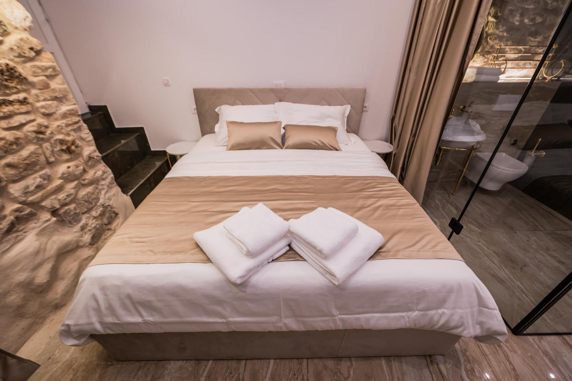ספליט Emperor'S Residence Luxury Room - Unique Unesco Site מראה חיצוני תמונה